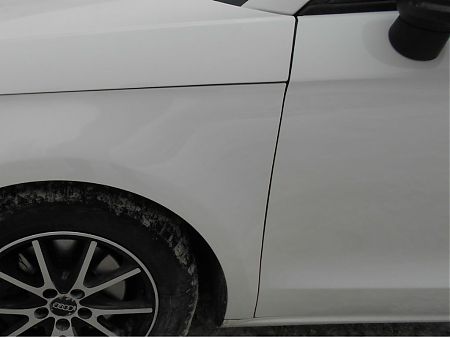 Передние крыло и дверь Audi A1 после ремонта